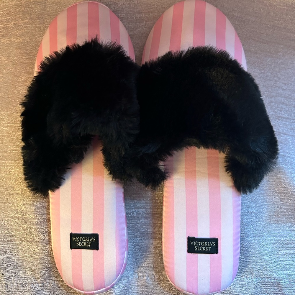 Victoria Secret Sz Small Pink Stripes With Black Faux Fur Slippers
